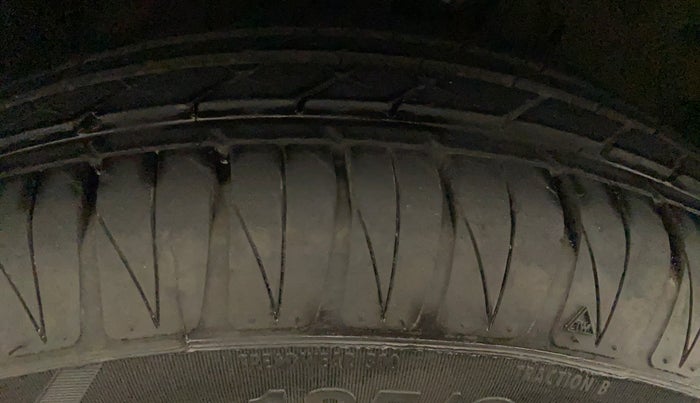 2013 Hyundai i20 MAGNA (O) 1.2, Petrol, Manual, 96,244 km, Right Rear Tyre Tread