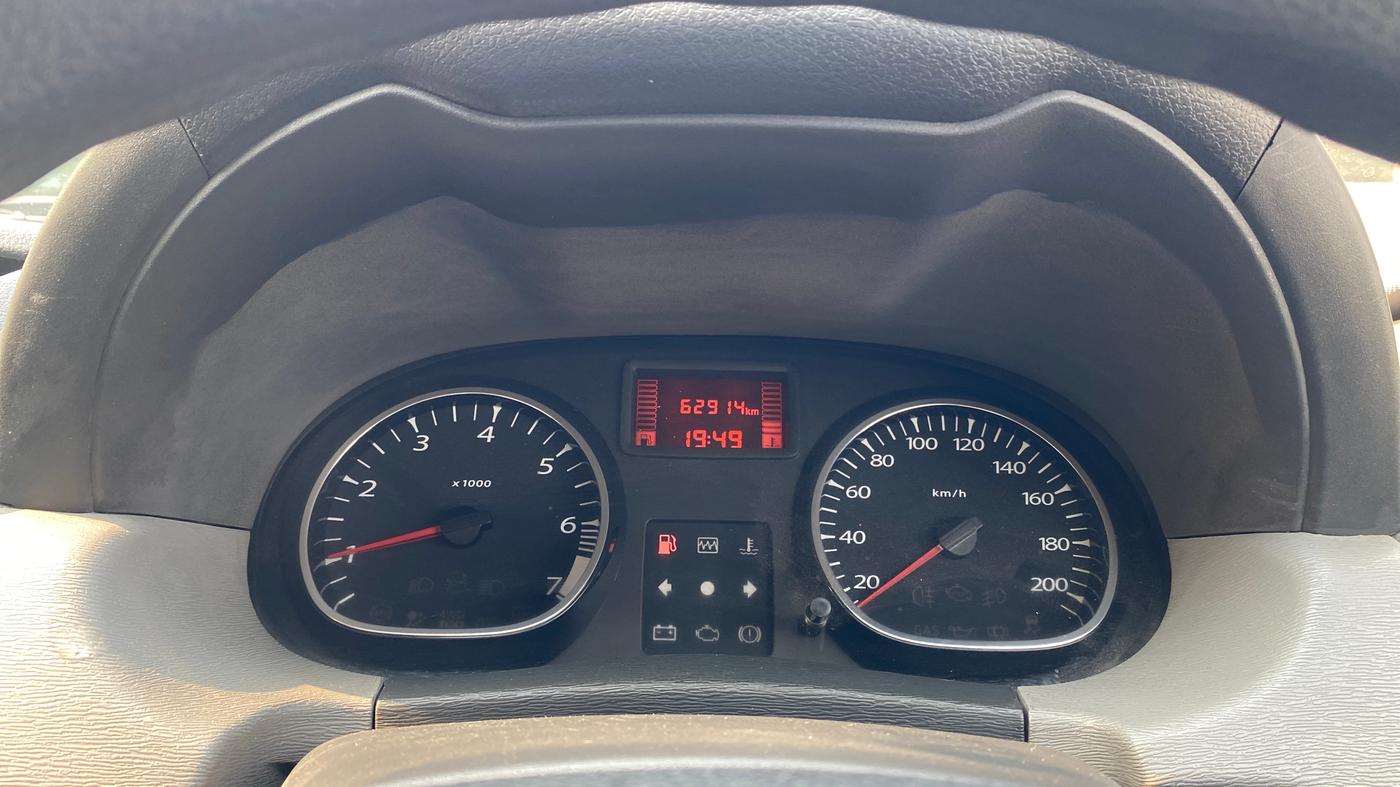 2015 Renault Duster RXE PETROL, Petrol, Manual, 62,914 km, Odometer Image