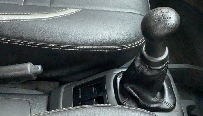 2016 Maruti Alto 800 LXI, Petrol, Manual, 24,378 km, Gear Lever