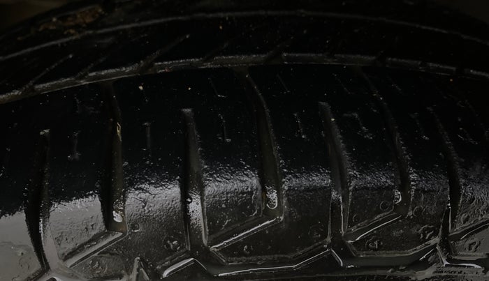 2018 Tata Tiago XE PETROL, Petrol, Manual, 83,277 km, Right Rear Tyre Tread