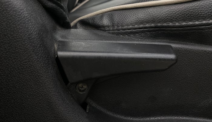 2018 Tata Tiago XE PETROL, Petrol, Manual, 83,277 km, Driver Side Adjustment Panel