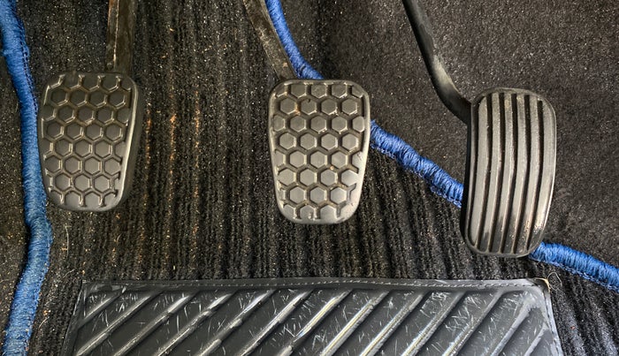 2018 Tata Tiago XE PETROL, Petrol, Manual, 83,277 km, Pedals