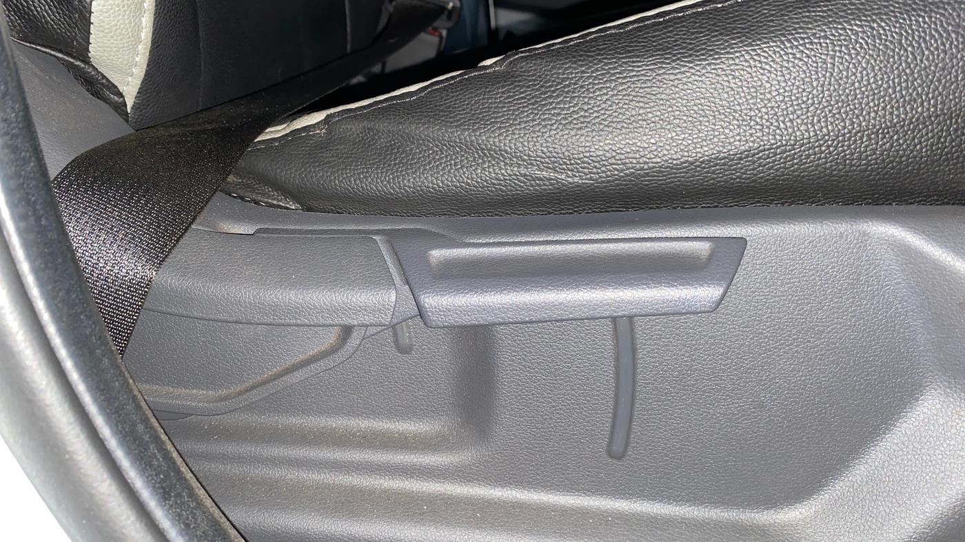 2021 Hyundai GRAND I10 NIOS SPORTZ AMT 1.2 KAPPA VTVT, Petrol, Automatic, 15,669 km, Driver Side Adjustment Panel