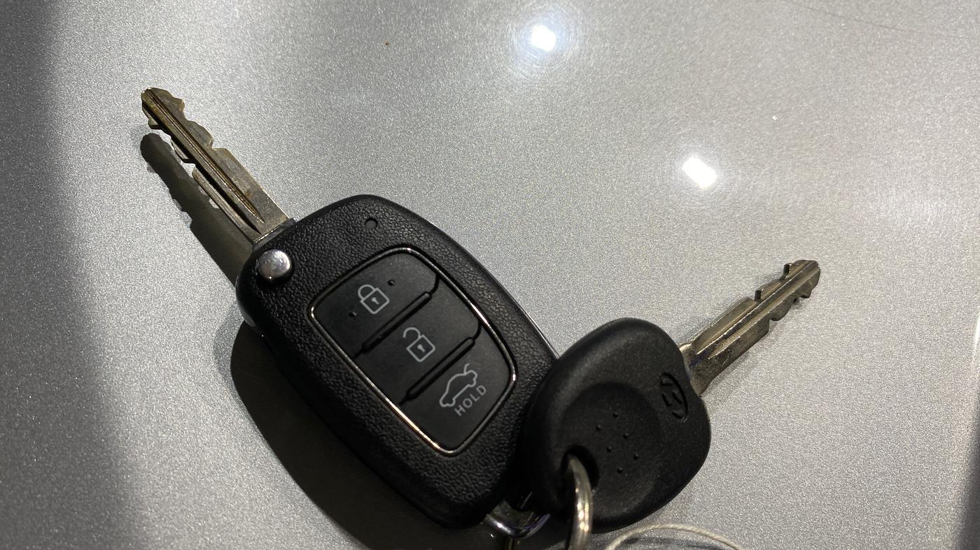 2021 Hyundai GRAND I10 NIOS SPORTZ AMT 1.2 KAPPA VTVT, Petrol, Automatic, 15,669 km, Key Close Up