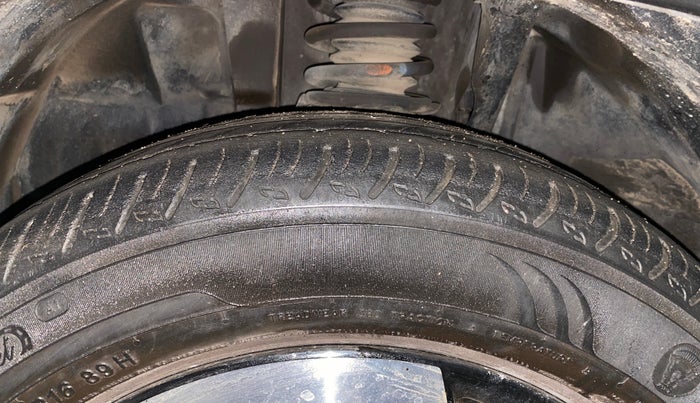 2021 Nissan MAGNITE XV TURBO CVT, Petrol, Automatic, 21,415 km, Left Front Tyre Tread