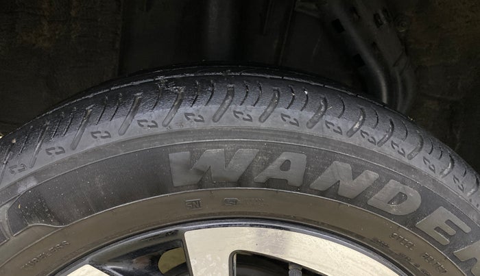 2021 Nissan MAGNITE XV TURBO CVT, Petrol, Automatic, 21,415 km, Right Rear Tyre Tread