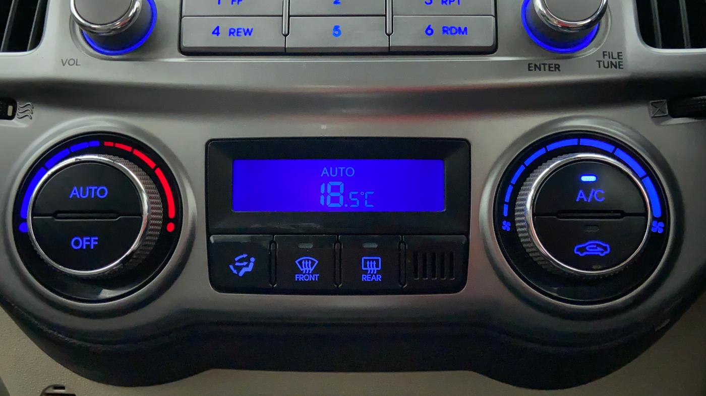 2014 Hyundai i20 SPORTZ 1.2 VTVT, Petrol, Manual, 49,373 km, Automatic Climate Control