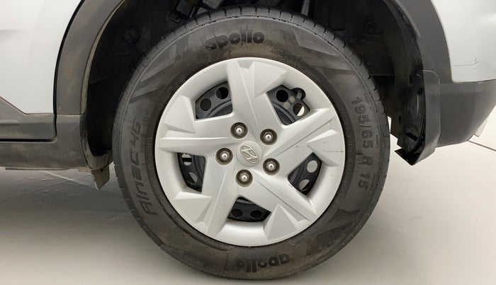 2020 Hyundai VENUE S 1.2, Petrol, Manual, 27,545 km, Left Rear Wheel