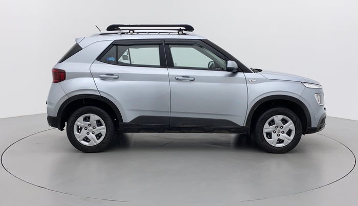 2020 Hyundai VENUE S 1.2, Petrol, Manual, 27,545 km, Right Side View