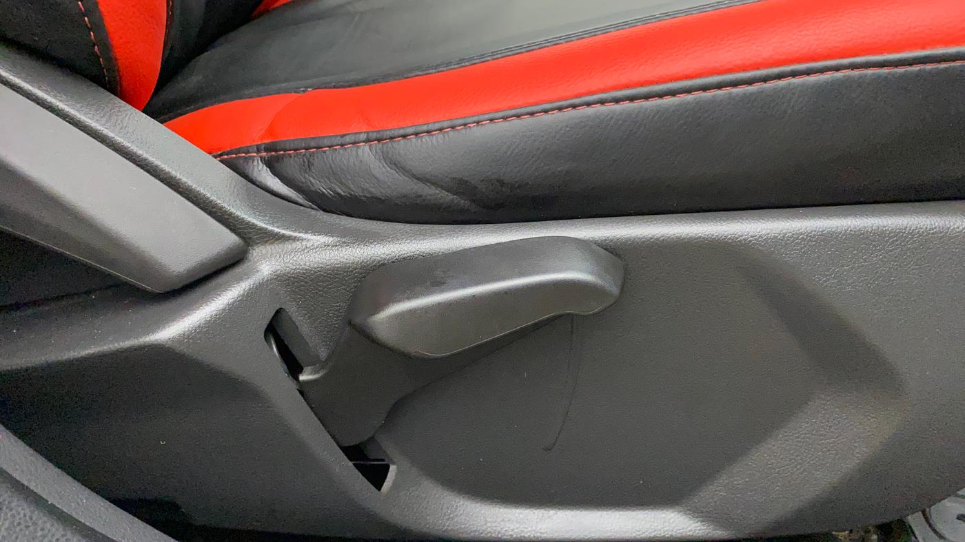 2020 Ford FREESTYLE TITANIUM 1.2 PETROL, Petrol, Manual, 23,750 km, Driver Side Adjustment Panel