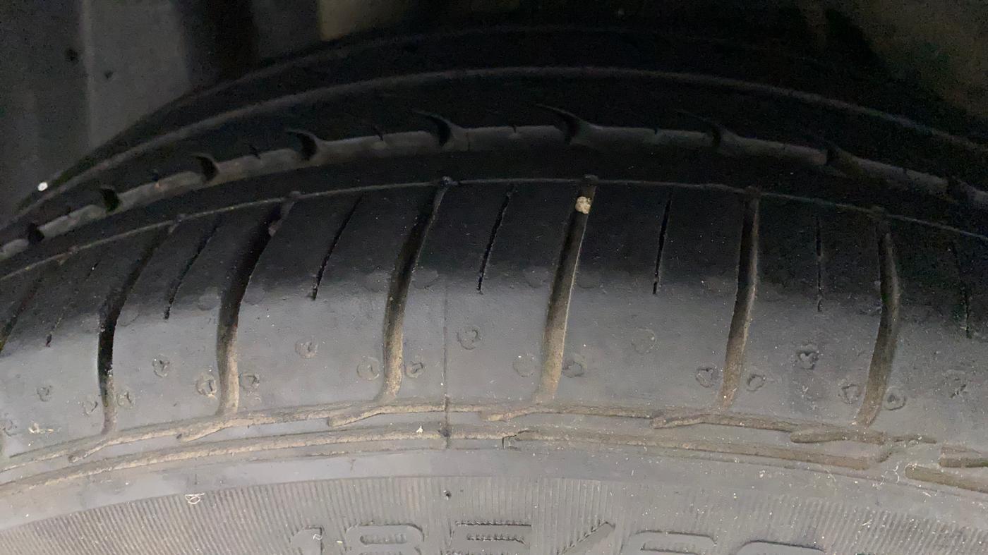 2020 Ford FREESTYLE TITANIUM 1.2 PETROL, Petrol, Manual, 23,750 km, Right Rear Tyre Tread