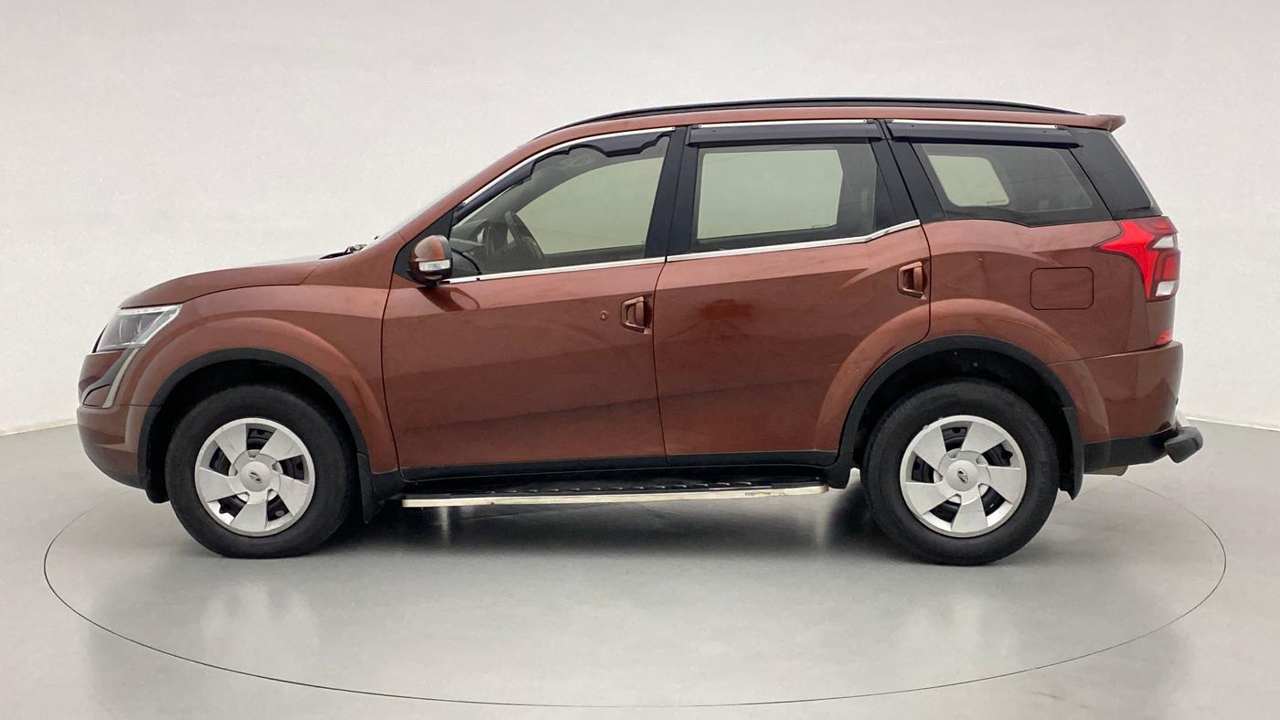 2018 Mahindra XUV500 W7 FWD, Diesel, Manual, 43,794 km, Left Side