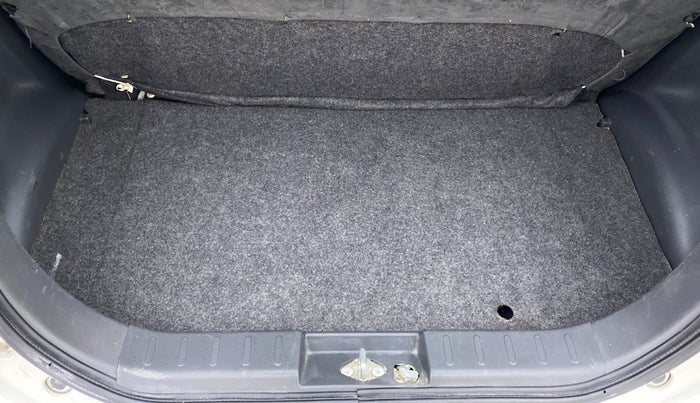 2015 Maruti Alto K10 VXI AMT P, Petrol, Automatic, 33,975 km, Boot Inside