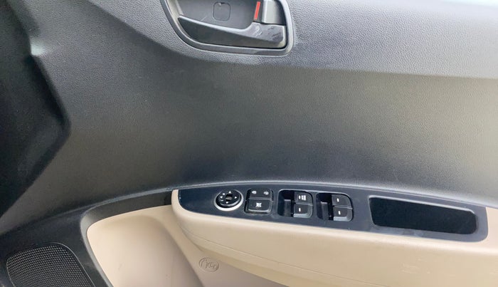 2019 Hyundai Grand i10 MAGNA 1.2 KAPPA VTVT, Petrol, Manual, 43,365 km, Driver Side Door Panels Control