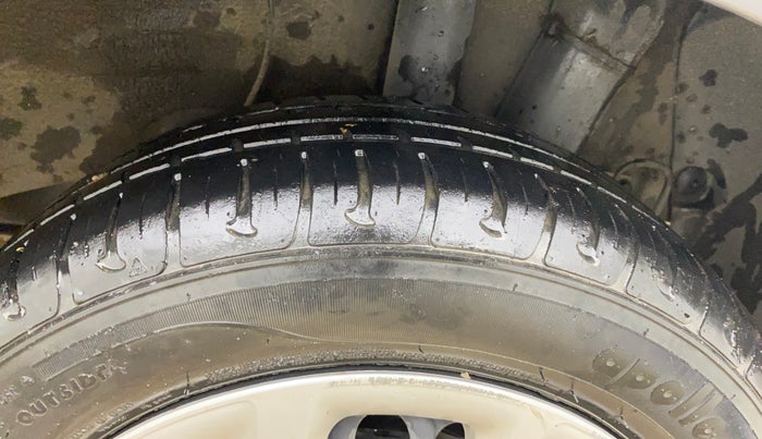 2019 Hyundai Grand i10 MAGNA 1.2 KAPPA VTVT, Petrol, Manual, 43,365 km, Left Rear Tyre Tread