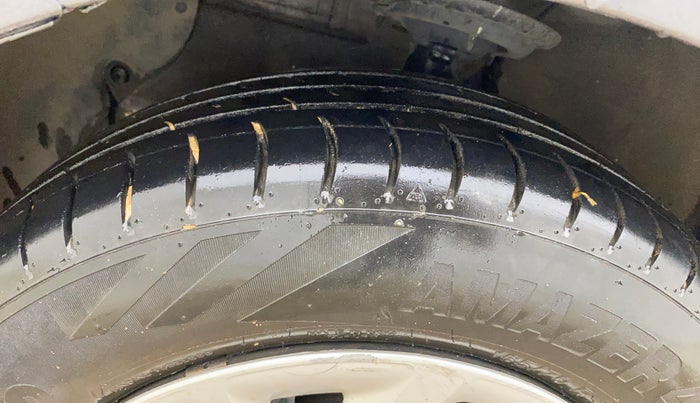 2019 Hyundai Grand i10 MAGNA 1.2 KAPPA VTVT, Petrol, Manual, 43,365 km, Left Front Tyre Tread