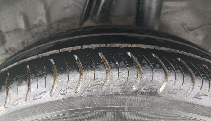 2019 Honda Amaze 1.2L I-VTEC VX CVT, Petrol, Automatic, 30,347 km, Left Rear Tyre Tread