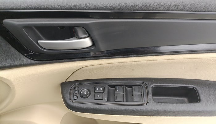 2019 Honda Amaze 1.2L I-VTEC VX CVT, Petrol, Automatic, 30,347 km, Driver Side Door Panels Control