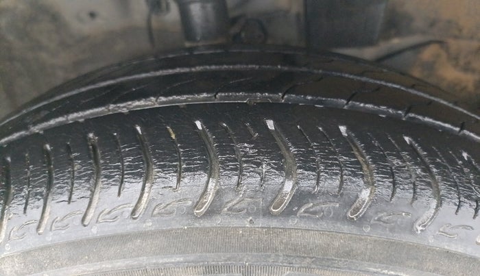 2019 Honda Amaze 1.2L I-VTEC VX CVT, Petrol, Automatic, 30,347 km, Right Front Tyre Tread