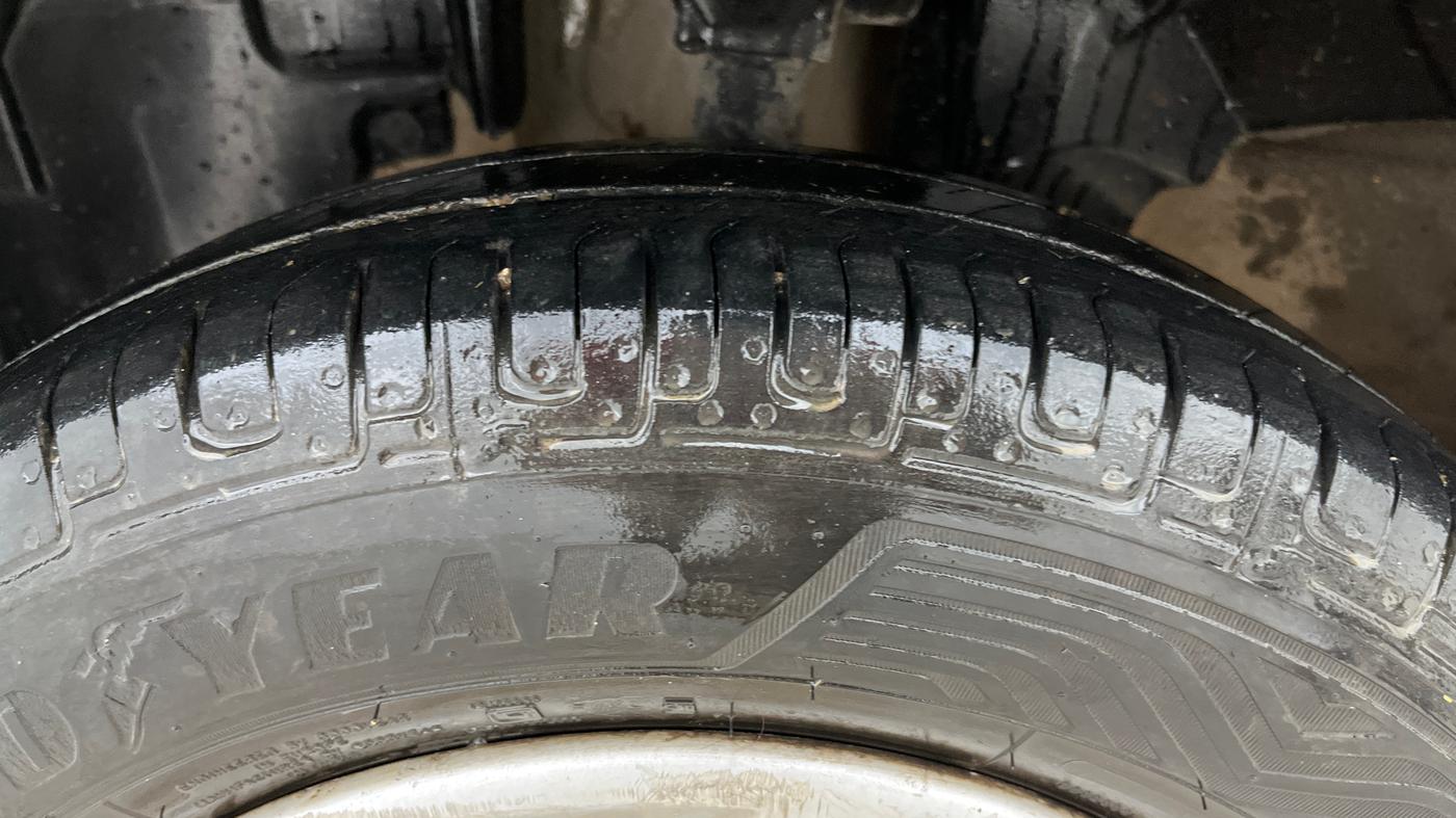 2018 Renault Kwid RXT 1.0 AMT, Petrol, Automatic, 88,891 km, Left Front Tyre Tread