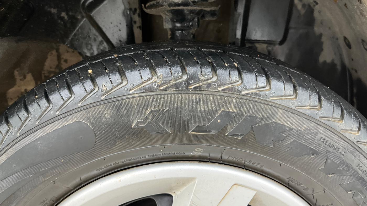 2018 Renault Kwid RXT 1.0 AMT, Petrol, Automatic, 88,891 km, Right Front Tyre Tread