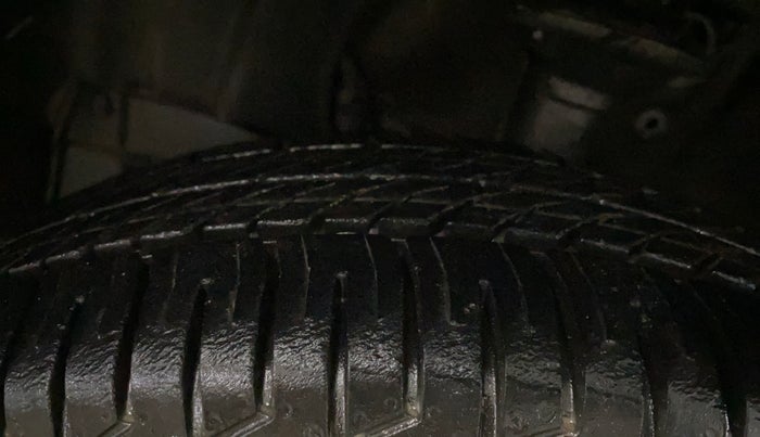 2021 Maruti New Wagon-R LXI 1.0, Petrol, Manual, 56,945 km, Left Front Tyre Tread
