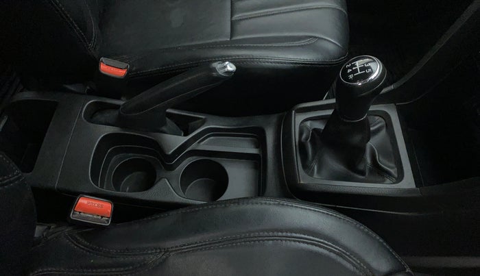 2019 Maruti Vitara Brezza ZDI, Diesel, Manual, 59,947 km, Gear Lever