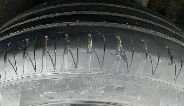 2019 Maruti Vitara Brezza ZDI, Diesel, Manual, 59,947 km, Left Rear Tyre Tread