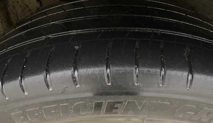 2021 MG HECTOR SMART HYBRID 1.5 PETROL, Petrol, Manual, 32,754 km, Right Rear Tyre Tread