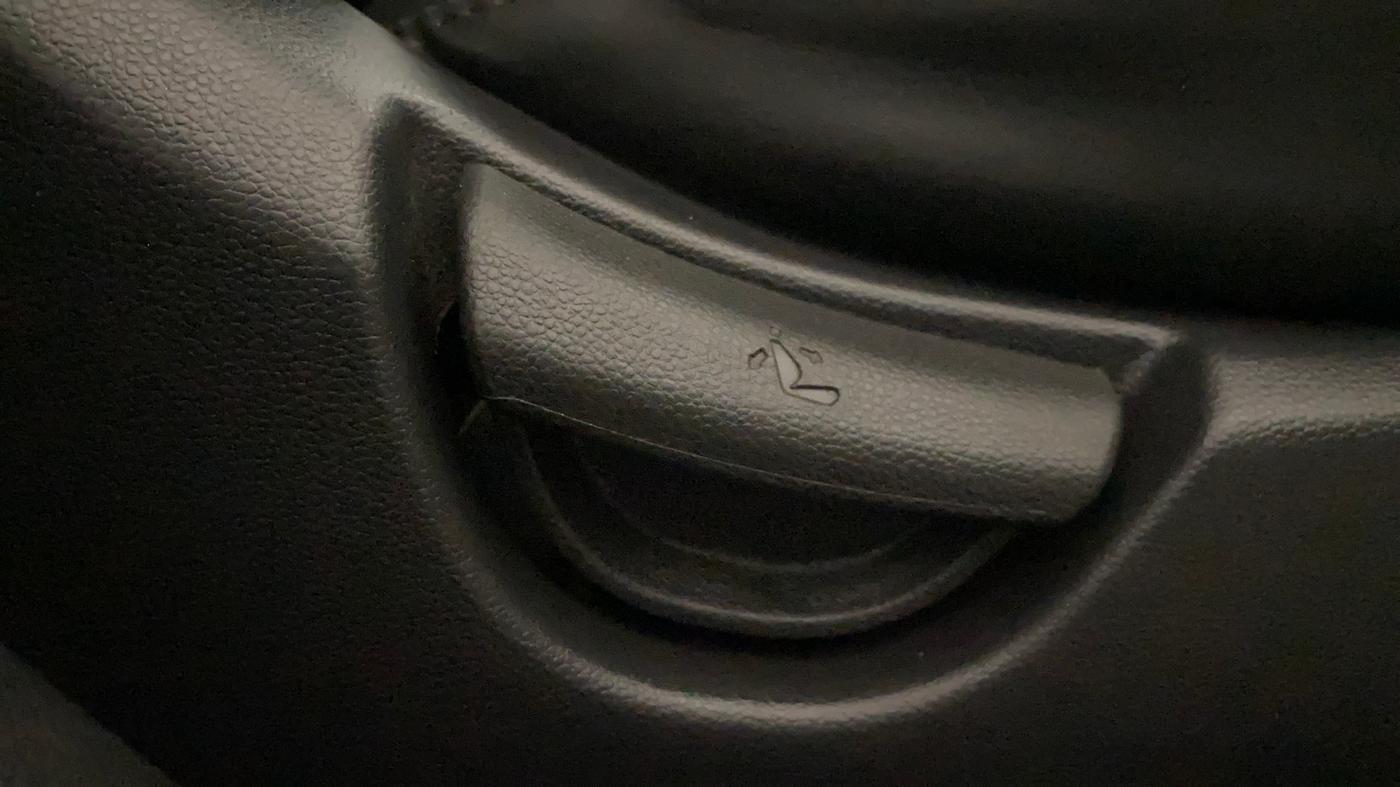 2018 Hyundai Grand i10 SPORTZ 1.2 KAPPA VTVT, Petrol, Manual, 93,989 km, Driver Side Adjustment Panel