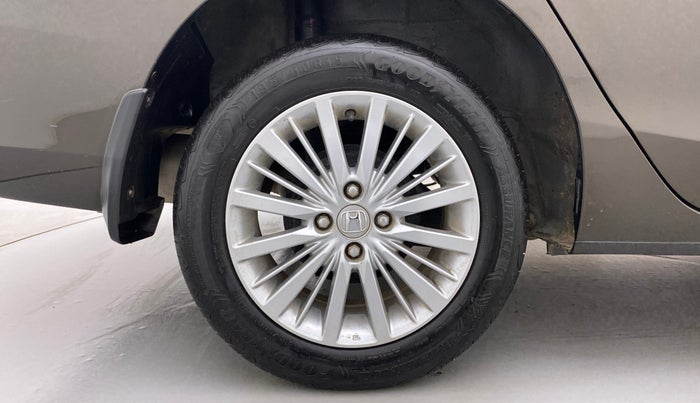 2022 Honda City 1.5L I-DTEC V, Diesel, Manual, 22,637 km, Right Rear Wheel