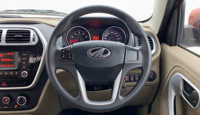 2018 Mahindra TUV300 T8, Diesel, Manual, 33,002 km, Steering Wheel Close Up