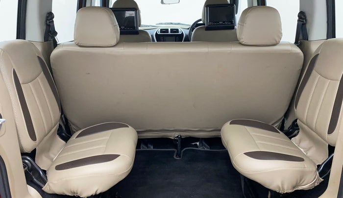 2018 Mahindra TUV300 T8, Diesel, Manual, 33,002 km, Third Seat Row ( optional )