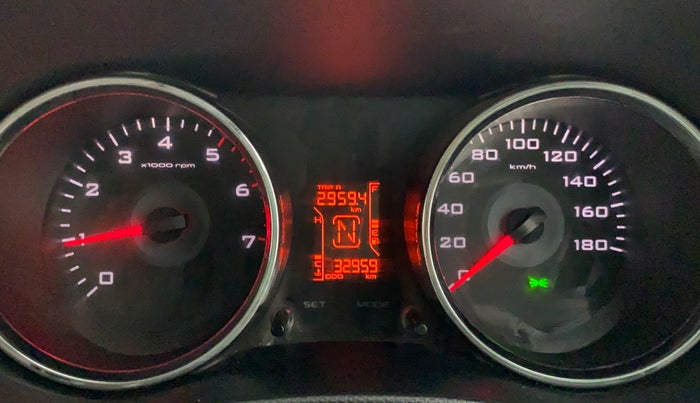 2018 Mahindra TUV300 T8, Diesel, Manual, 33,002 km, Odometer Image