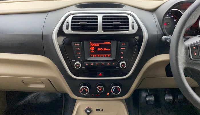 2018 Mahindra TUV300 T8, Diesel, Manual, 33,002 km, Air Conditioner