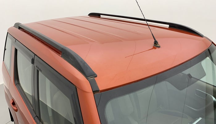 2018 Mahindra TUV300 T8, Diesel, Manual, 33,002 km, Roof