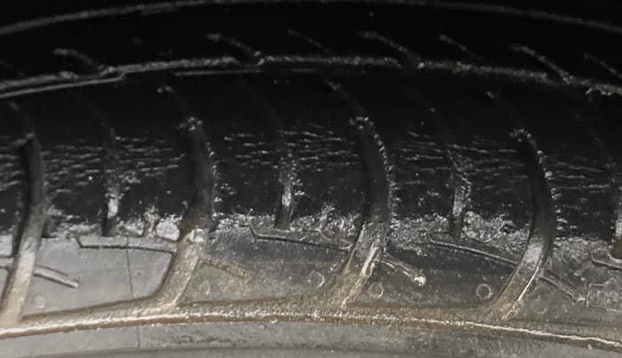 2020 Maruti New Wagon-R VXI (O) 1.2, Petrol, Manual, 34,079 km, Right Front Tyre Tread