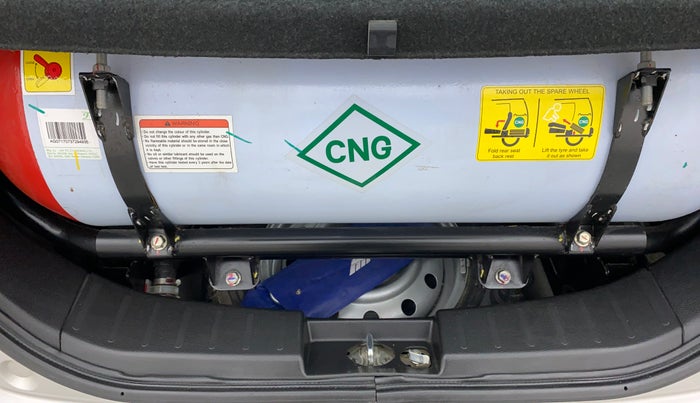 2017 Maruti Wagon R 1.0 LXI CNG, CNG, Manual, 66,198 km, Boot Inside