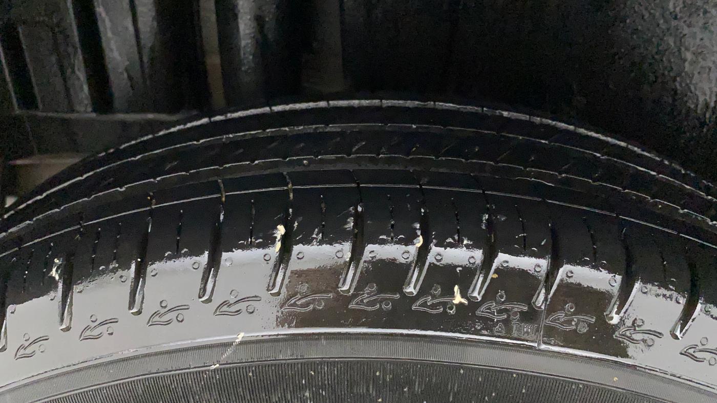 2014 Maruti Swift VDI ABS, Diesel, Manual, 57,065 km, Right Rear Tyre Tread