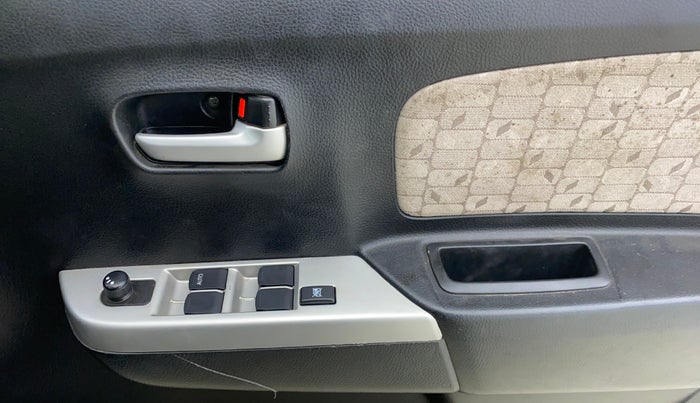 2015 Maruti Wagon R 1.0 VXI, Petrol, Manual, 52,479 km, Driver Side Door Panels Control