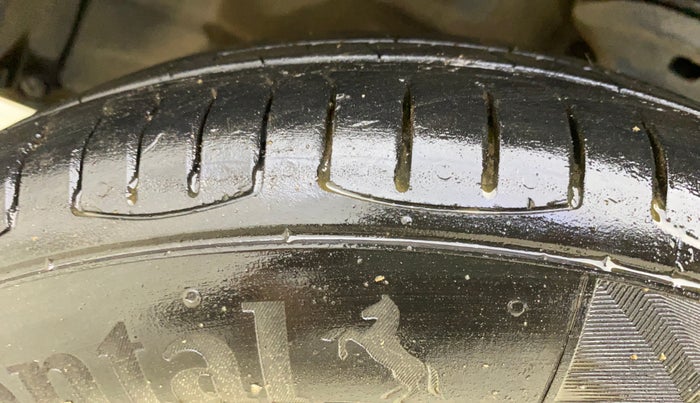 2015 Maruti Wagon R 1.0 VXI, Petrol, Manual, 52,479 km, Left Front Tyre Tread