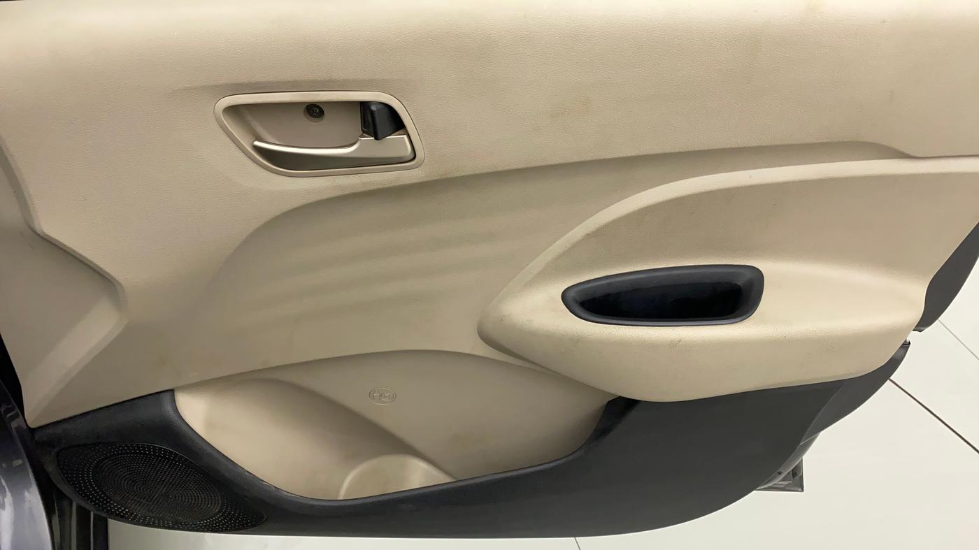 2020 Hyundai NEW SANTRO SPORTZ AMT, Petrol, Automatic, 16,977 km, Driver Side Door Panels Control