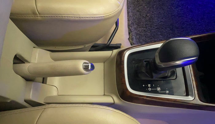 2018 Maruti Dzire ZXI PLUS AMT, Petrol, Automatic, 57,651 km, Gear Lever