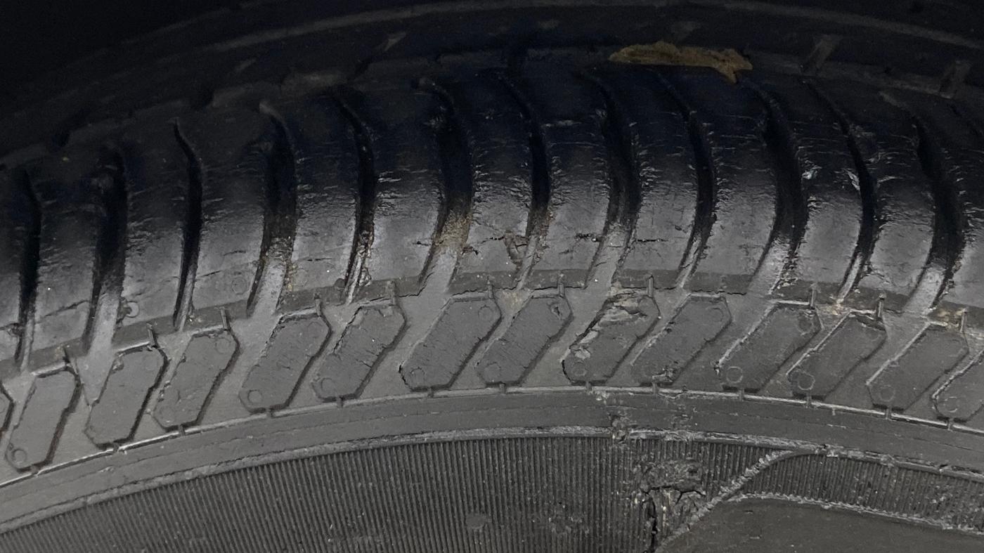2014 Ford Ecosport TITANIUM 1.5L PETROL, Petrol, Manual, 44,027 km, Right Front Tyre Tread