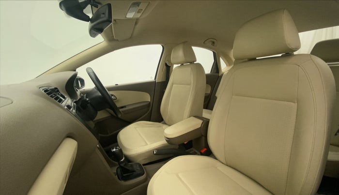 2015 Skoda Rapid 1.5 TDI CR STYLE PLUS AT, Diesel, Automatic, 35,430 km, Right Side Front Door Cabin