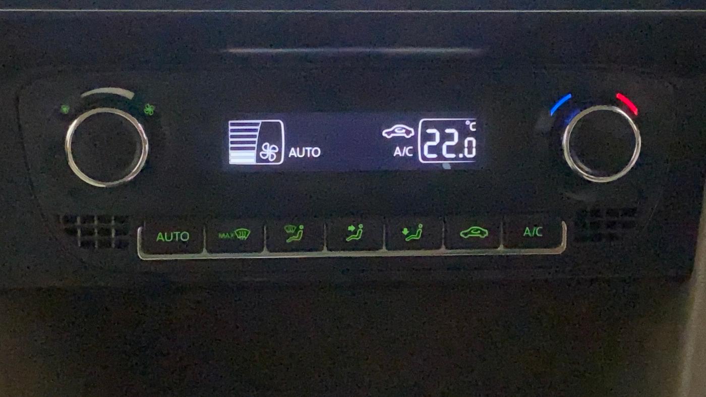 2015 Skoda Rapid 1.5 TDI CR STYLE PLUS AT, Diesel, Automatic, 35,430 km, Automatic Climate Control