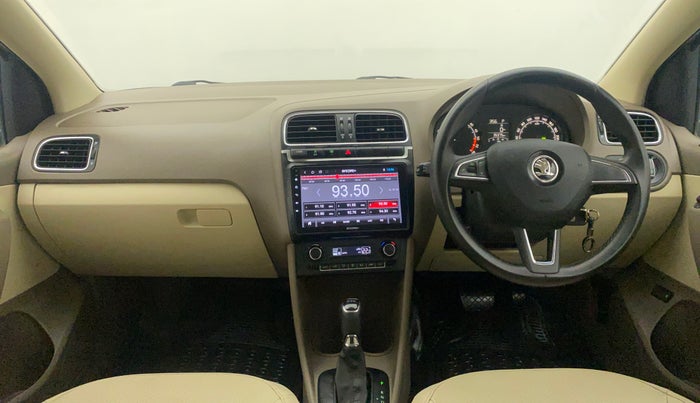 2015 Skoda Rapid 1.5 TDI CR STYLE PLUS AT, Diesel, Automatic, 35,430 km, Dashboard