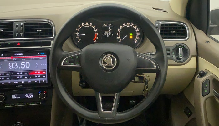 2015 Skoda Rapid 1.5 TDI CR STYLE PLUS AT, Diesel, Automatic, 35,430 km, Steering Wheel Close Up