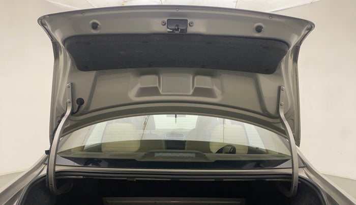 2015 Skoda Rapid 1.5 TDI CR STYLE PLUS AT, Diesel, Automatic, 35,430 km, Boot Door Open