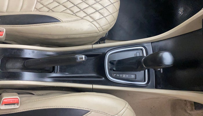 2018 Maruti Ciaz DELTA 1.4 AT PETROL, Petrol, Automatic, 1,27,750 km, Gear Lever